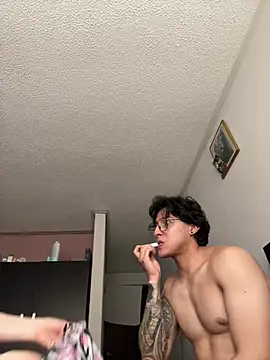 Valery_Salmons webcam