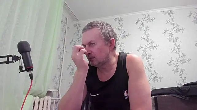 SanFrantsisko live cam on StripChat