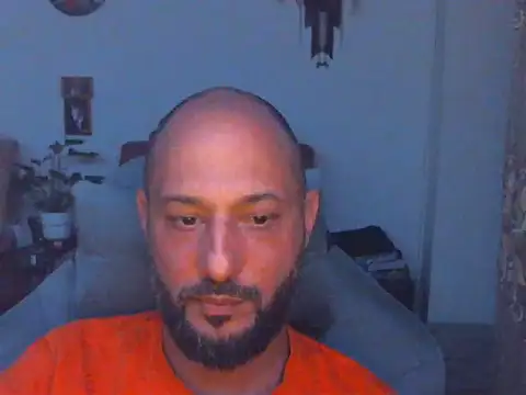 wildcrazy27 live cam on StripChat
