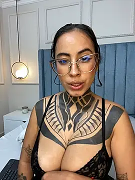 NicoleBlum webcam