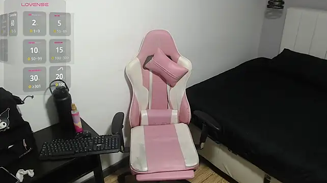 Jessica_Dove webcam