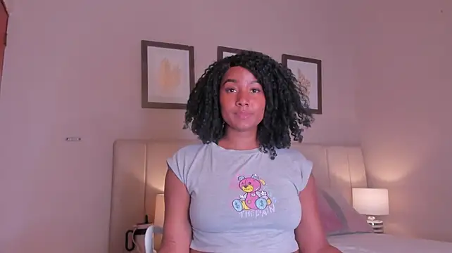 zoe_sky_