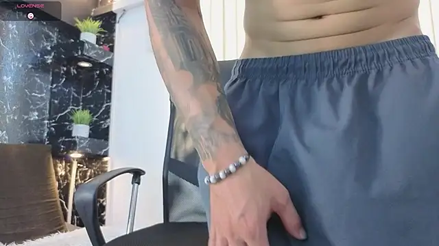 Alexander_ferre