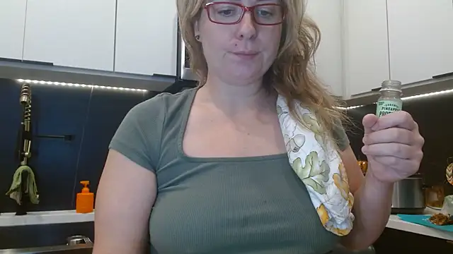 HazelSkyesChat