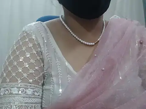 Lovely_Siri_23