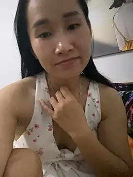 siorin_24 live cam on StripChat