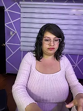 MiiaaJoness