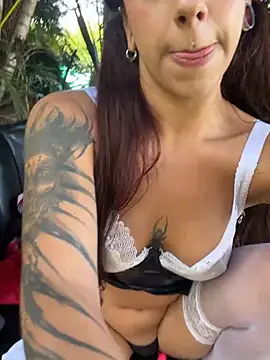 AliceMrtnz live sex cam