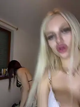Steffi_Snowbunny's room