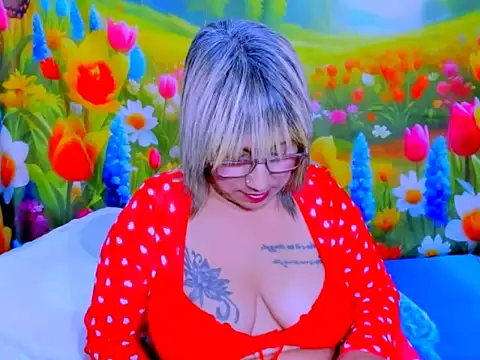 indianroxy live cam on StripChat