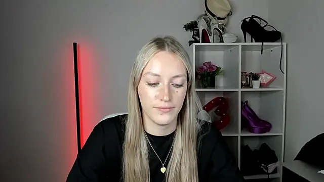 EvelynBlond