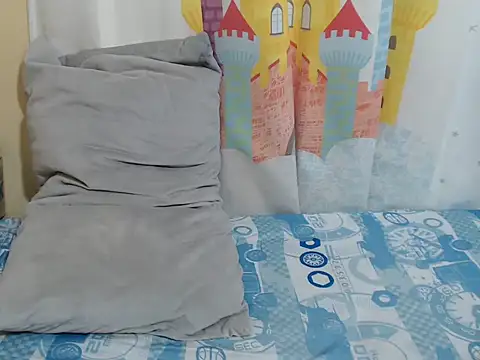 zeina_gen webcam
