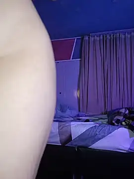 Mysticdooll69 live cam on StripChat
