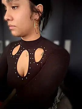 Isabella-Teen
