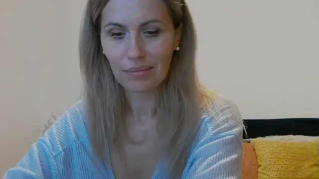 Lika_Soul live cam on StripChat