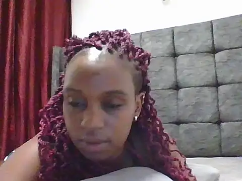 sexcie_red webcam stripchat model stream image