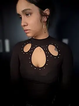 Isabella-Teen