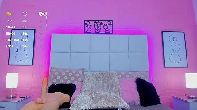 charlotte_kisss