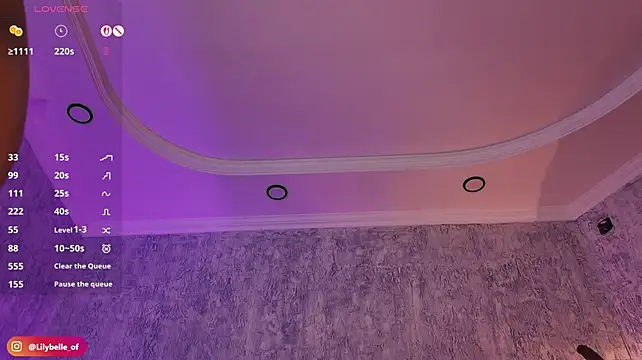 LilyBellee webcam