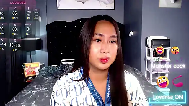 HOTTESTCANDYTS live sex cam
