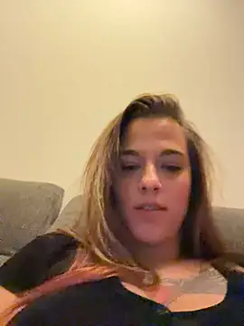 Luna_Lynn webcam
