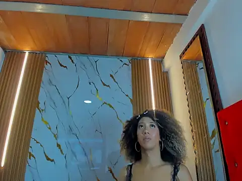 naia_heart live sex cam