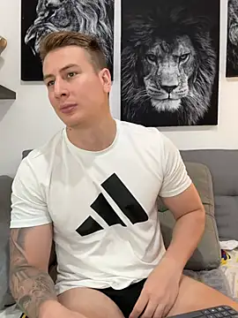AlexHarrington webcam