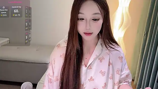 Luna--1 live sex cam