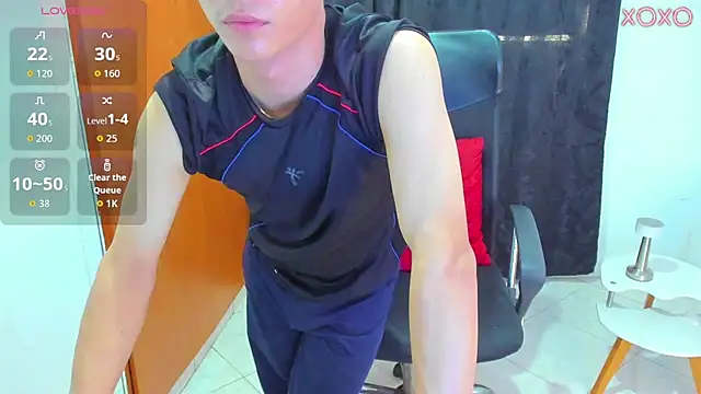 sebascuterouss live cam on StripChat
