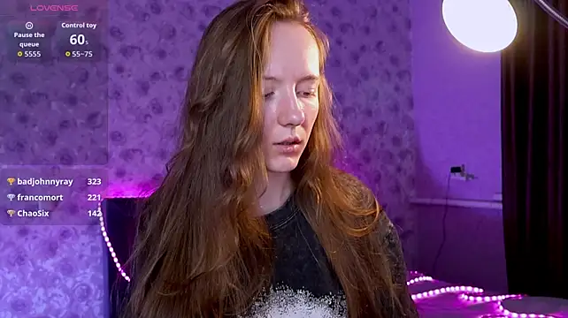 Why_me_stella live cam on StripChat