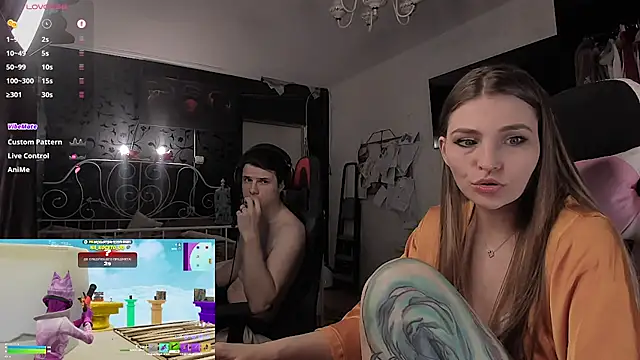 FuckinHotCouple1