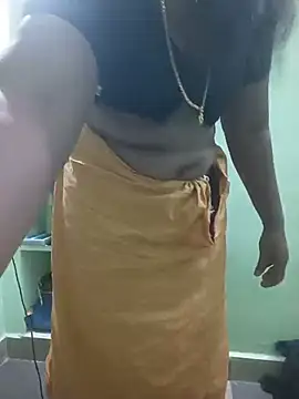 saro_tamilgirl live cam on StripChat