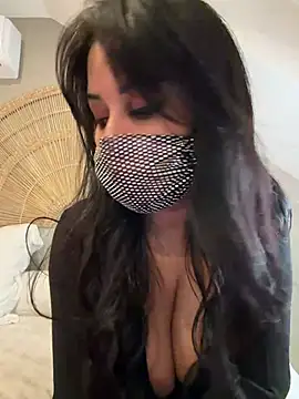 queen-chamss live sex cam