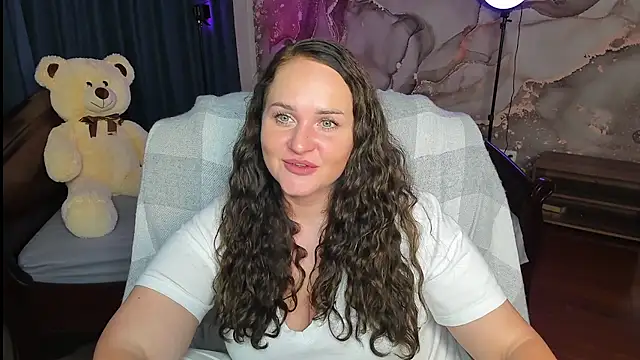 Chorna_Rouse live cam preview
