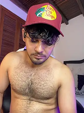 Samir_bear live cam on StripChat
