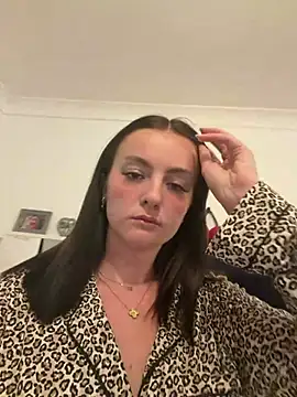 LolaSkyee