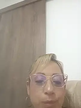 ZoeDiviine webcam stripchat model stream image