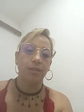 ZoeDiviine webcam stripchat model stream image