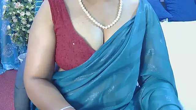 Mallu_Manisha