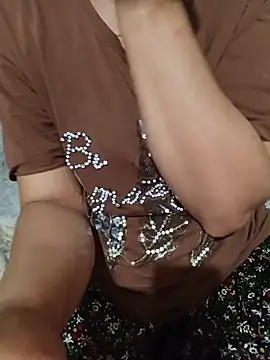 Melekyaraksever2545