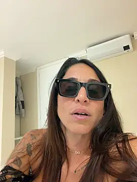 sexy7883 webcam