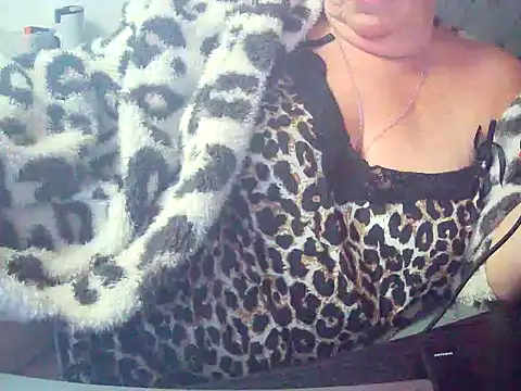 Playful_MILF_Demi live cam preview