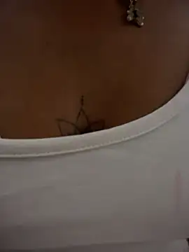 LuxeBrunetteXXX