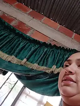 Hot_bella12