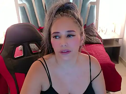 SofiiaMoore live cam preview