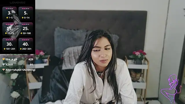 Delilah_Blazee