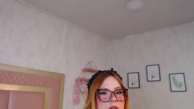 Paulette_roux