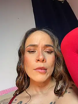 HotAlana_