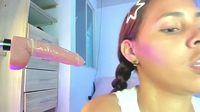 mia_smithh1 webcam