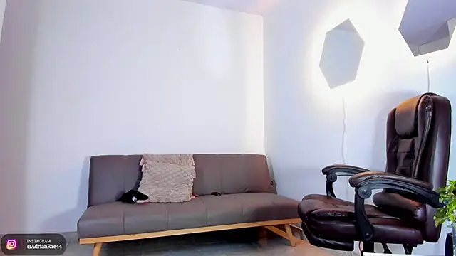Mr_adrian webcam